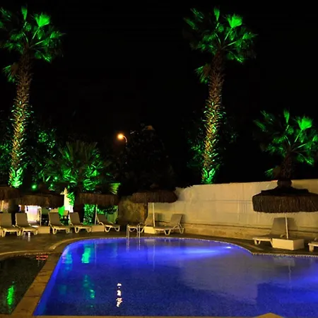 Hotel Makri 3*